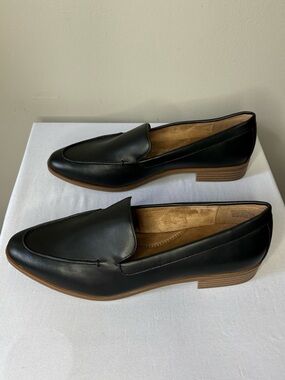 AEROSOLES Black Leather Slip-On Loafers